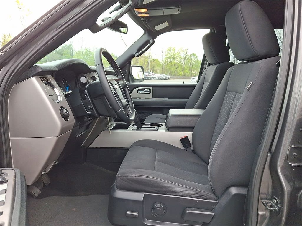 2017 Ford Expedition XLT 8