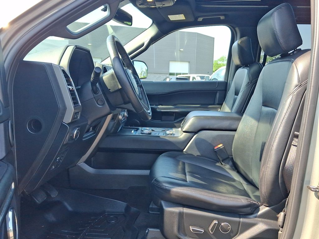 Thumbnail: 2019 Ford Expedition - 8
