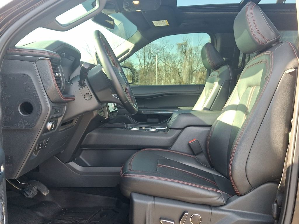 Thumbnail: 2022 Ford Expedition - 9