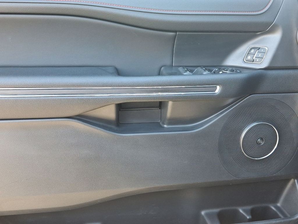 Thumbnail: 2022 Ford Expedition - 23