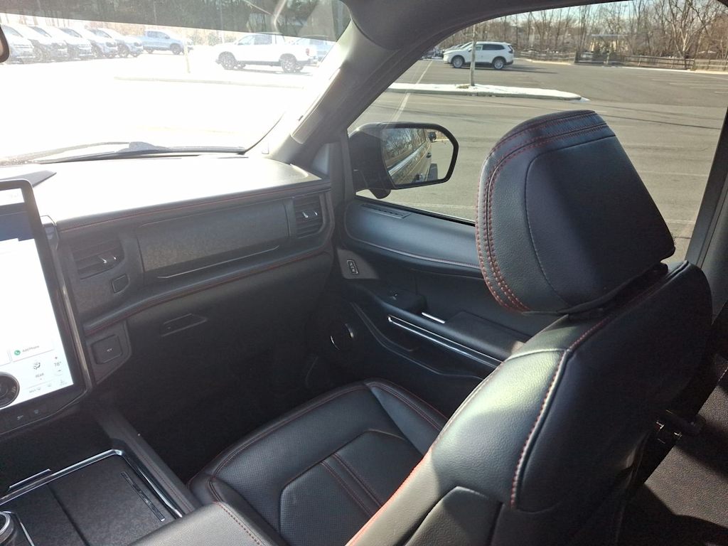 Thumbnail: 2022 Ford Expedition - 21