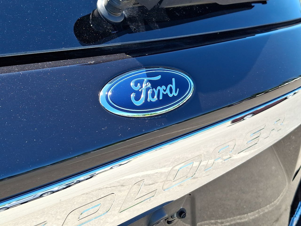 Thumbnail: 2023 Ford Explorer - 5