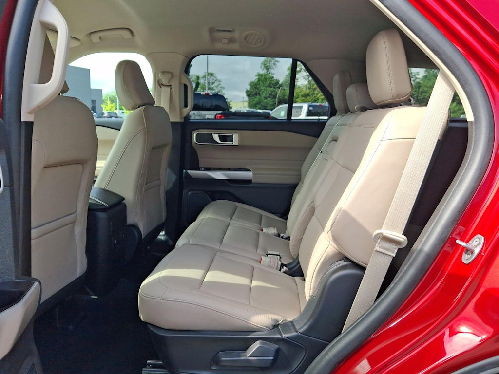 Thumbnail: 2023 Ford Explorer - 28
