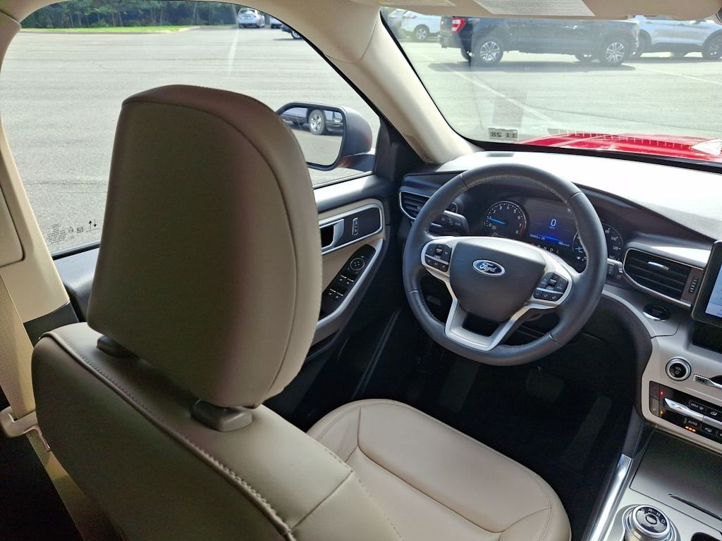 Thumbnail: 2023 Ford Explorer - 6