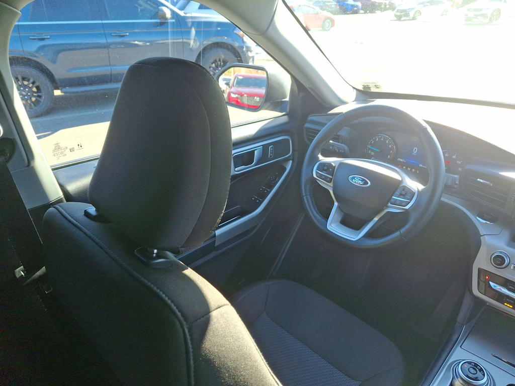 Thumbnail: 2023 Ford Explorer - 7