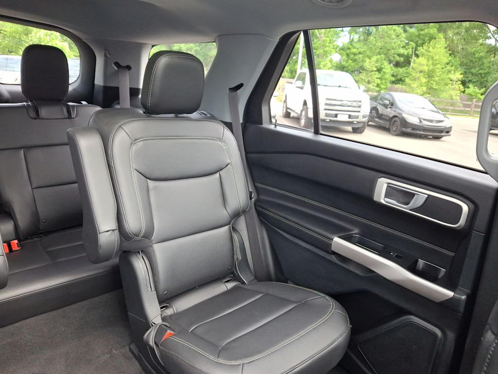 Thumbnail: 2022 Ford Explorer - 21