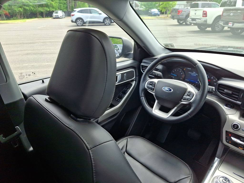 Thumbnail: 2022 Ford Explorer - 10