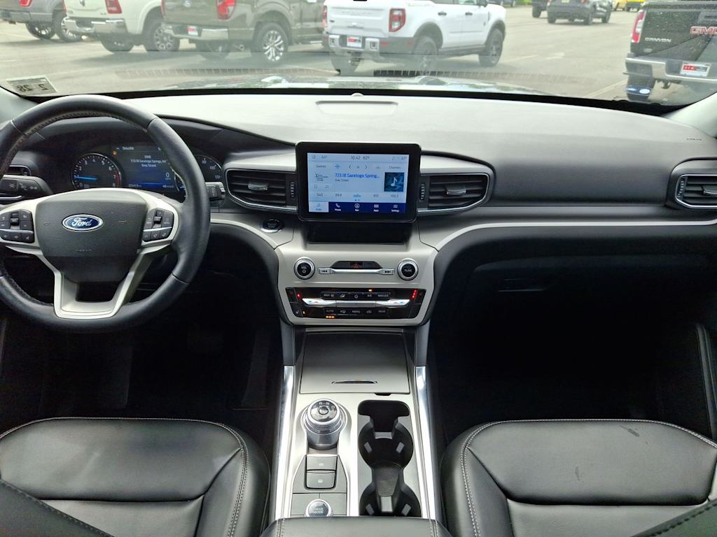 Thumbnail: 2022 Ford Explorer - 2