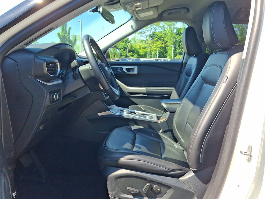 Thumbnail: 2023 Ford Explorer - 8