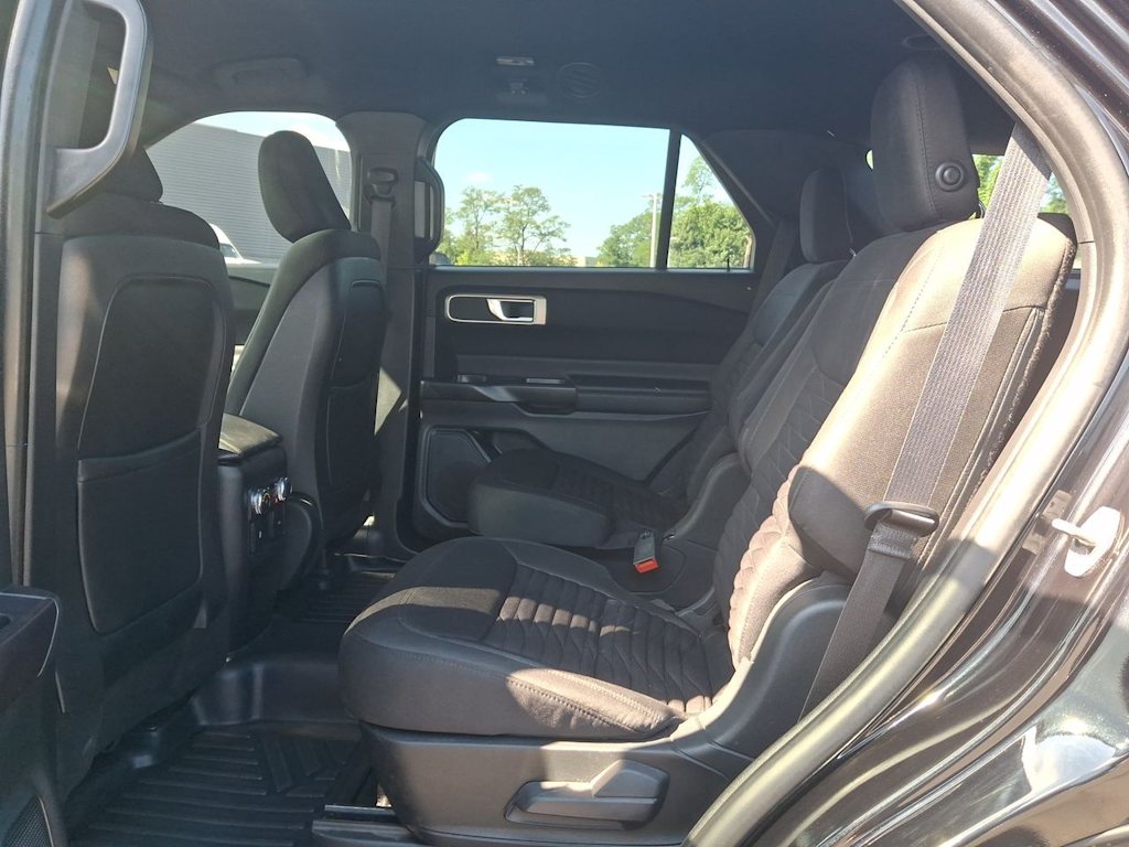 Thumbnail: 2020 Ford Explorer - 29