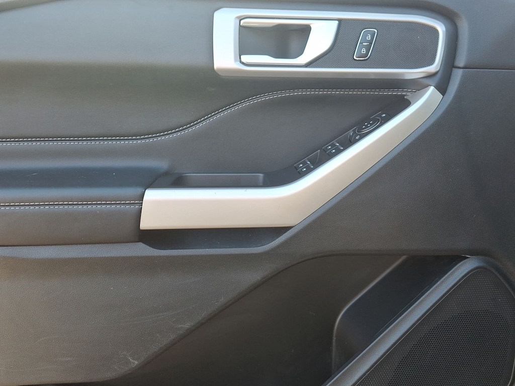 Thumbnail: 2023 Ford Explorer - 22