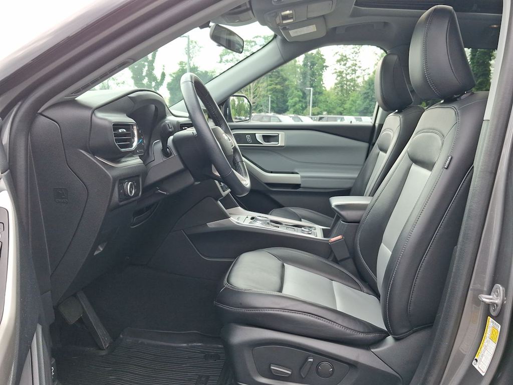 Thumbnail: 2023 Ford Explorer - 8
