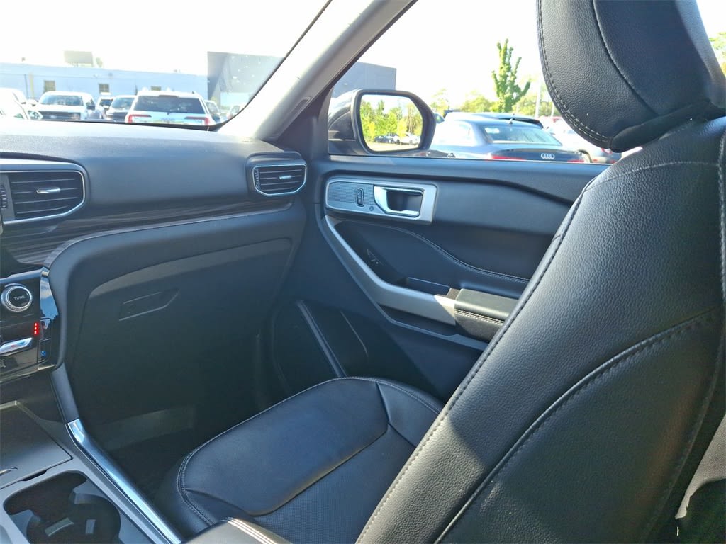 Thumbnail: 2022 Ford Explorer - 20