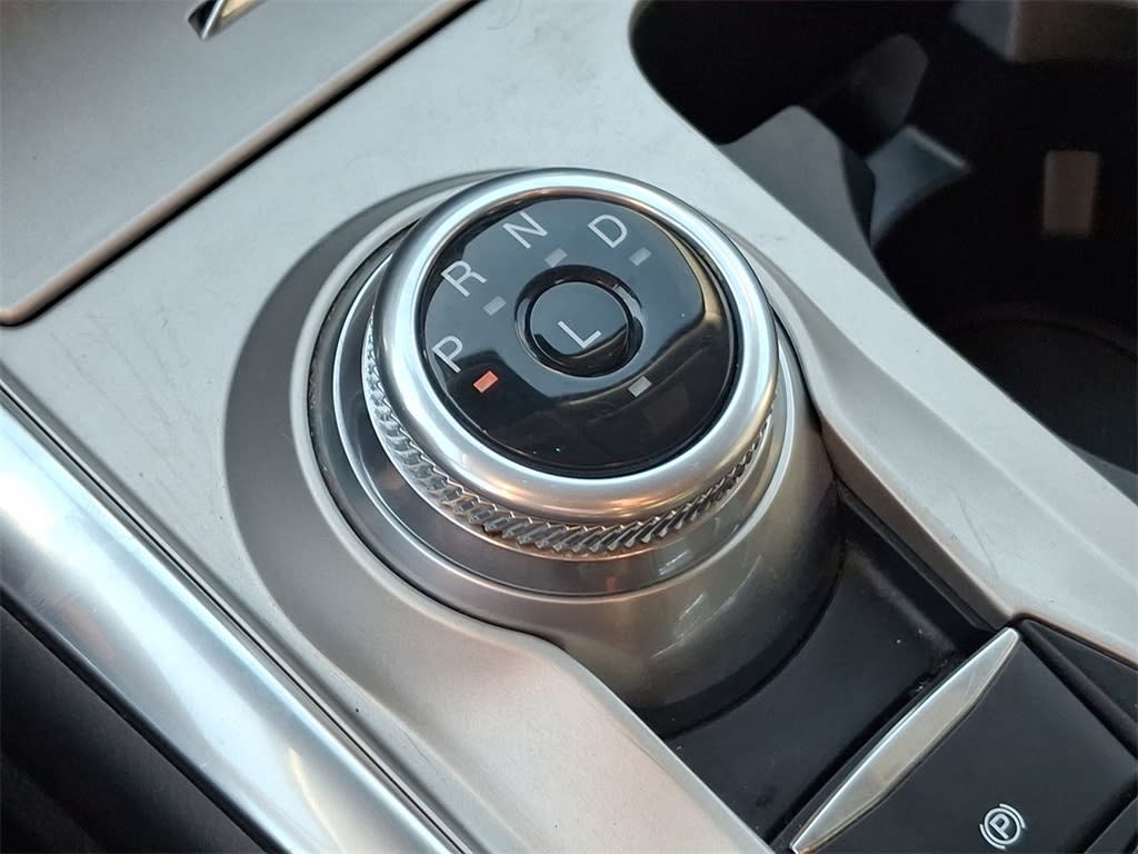 Thumbnail: 2022 Ford Explorer - 24