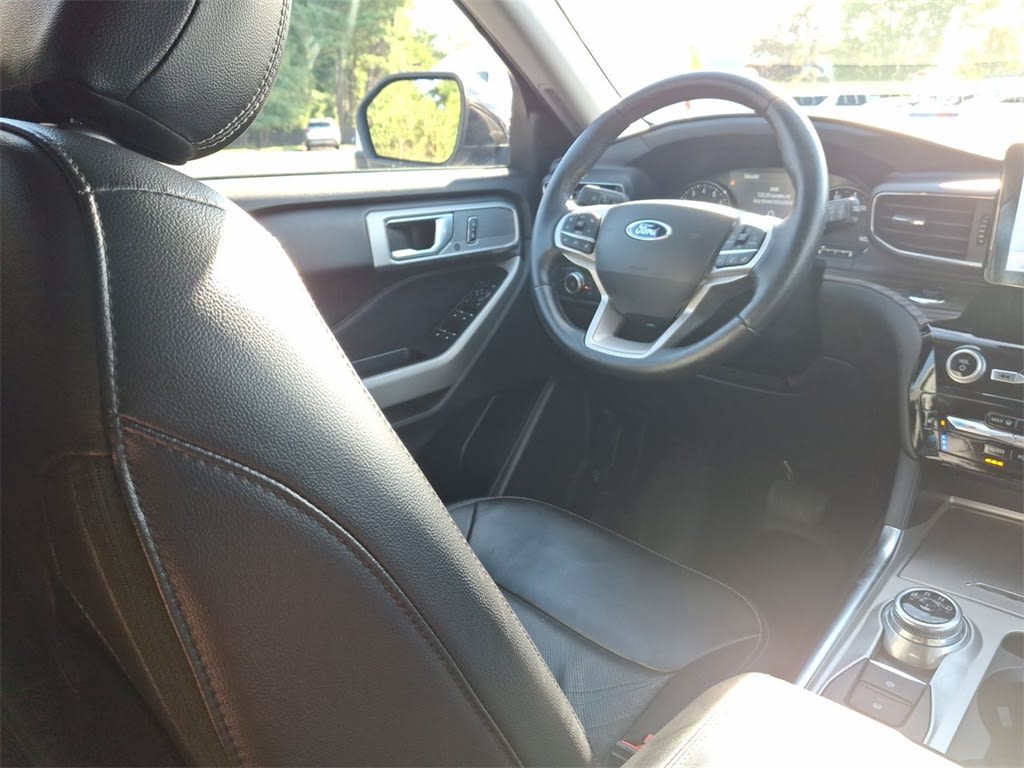 Thumbnail: 2022 Ford Explorer - 7