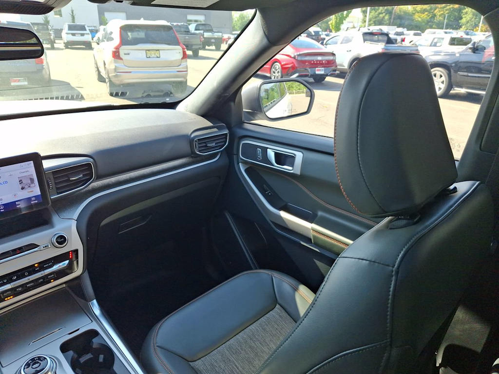 Thumbnail: 2024 Ford Explorer - 9