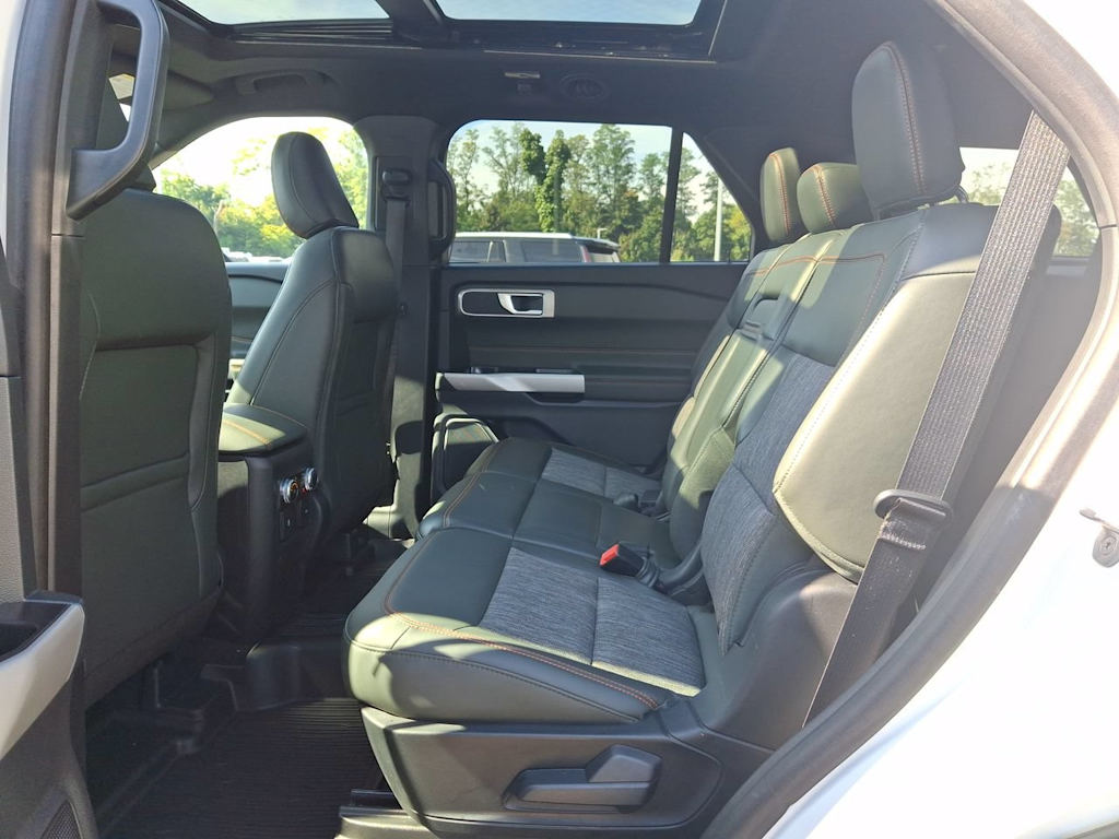 Thumbnail: 2024 Ford Explorer - 29
