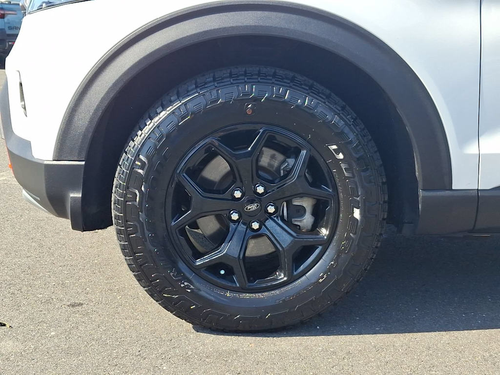 Thumbnail: 2024 Ford Explorer - 8