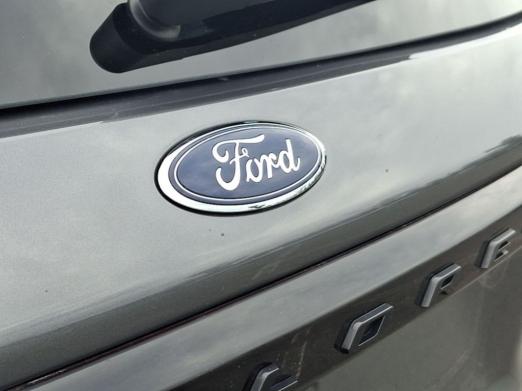 Thumbnail: 2025 Ford Explorer - 6