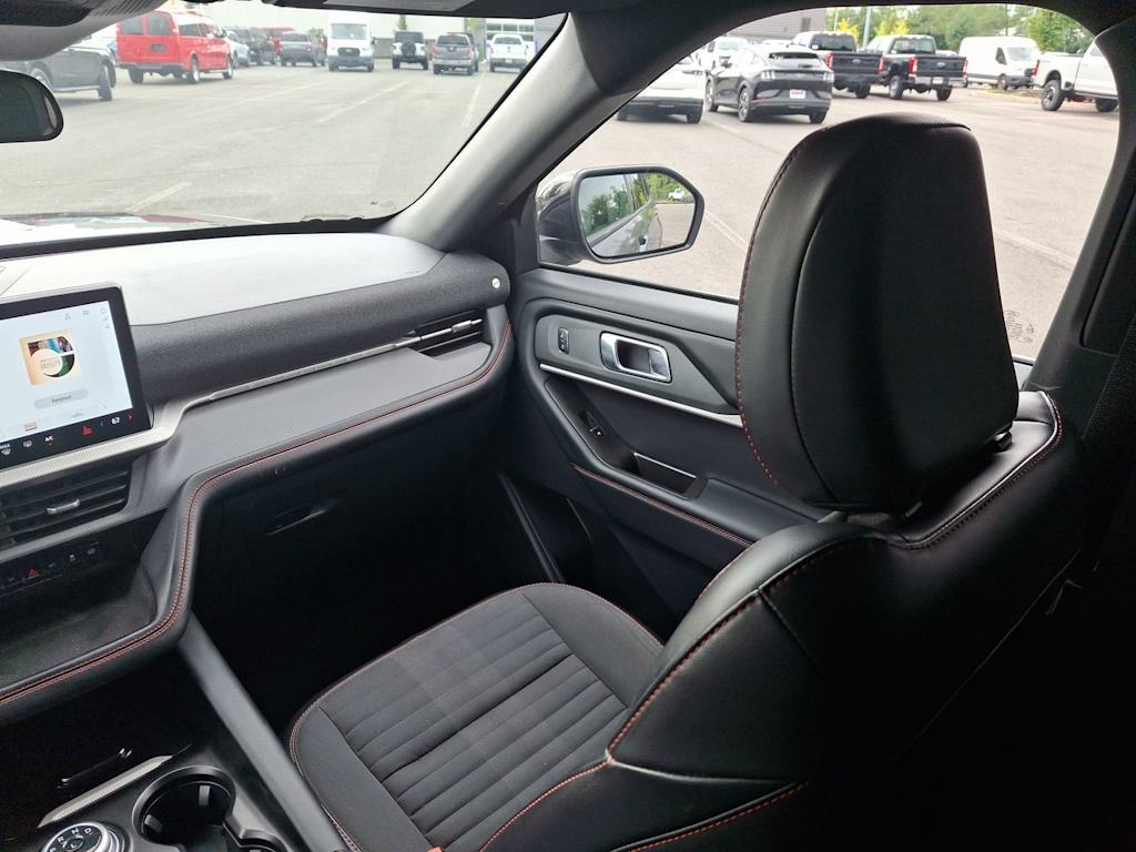 Thumbnail: 2025 Ford Explorer - 21
