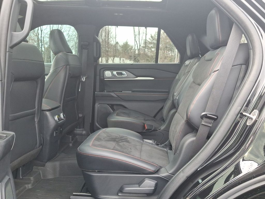 Thumbnail: 2025 Ford Explorer - 29