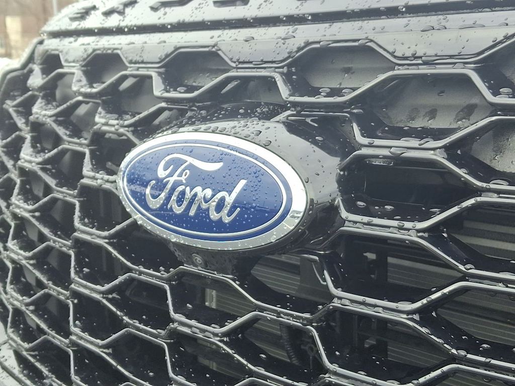 Thumbnail: 2025 Ford Explorer - 7