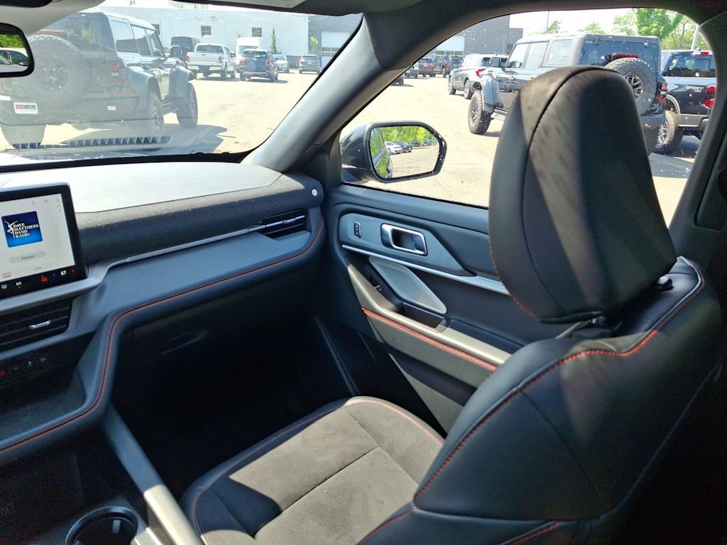 Thumbnail: 2026 Ford Explorer - 9