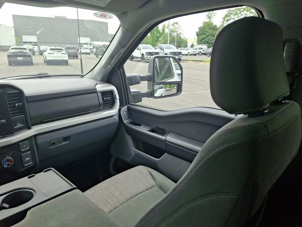 Thumbnail: 2025 Ford F-250 - 7