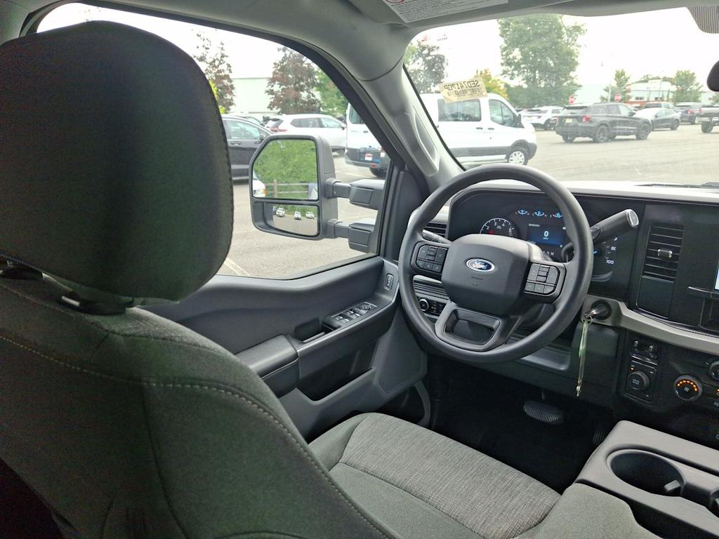 Thumbnail: 2025 Ford F-250 - 6