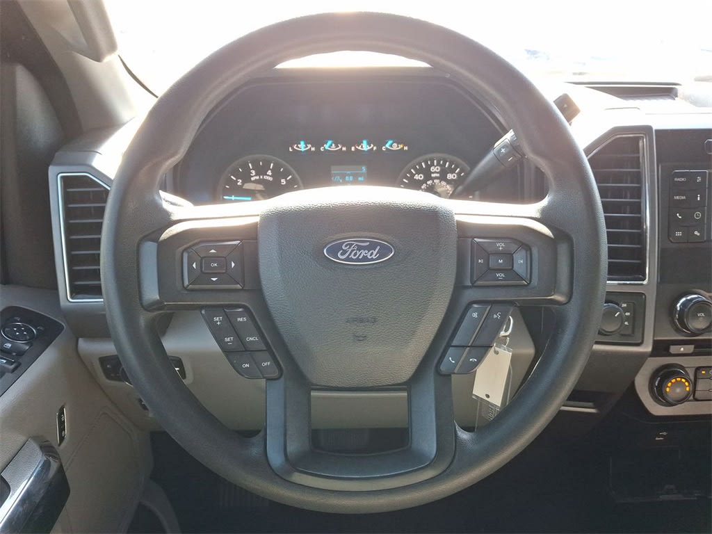 2018 Ford F-150 XLT 2