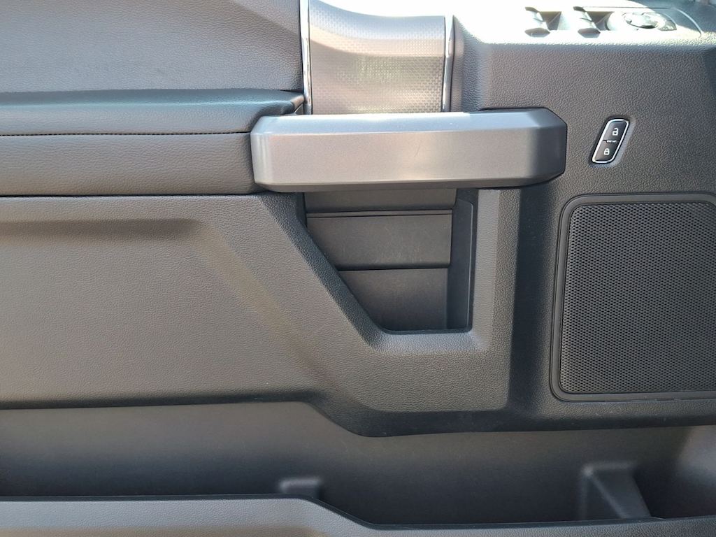 Thumbnail: 2016 Ford F-150 - 23