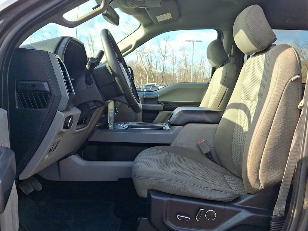 Thumbnail: 2018 Ford F-150 - 9