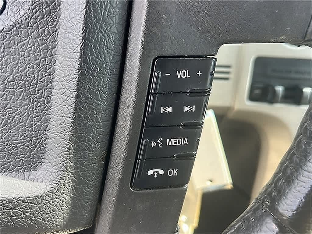 2011 Ford F-150 Lariat 20