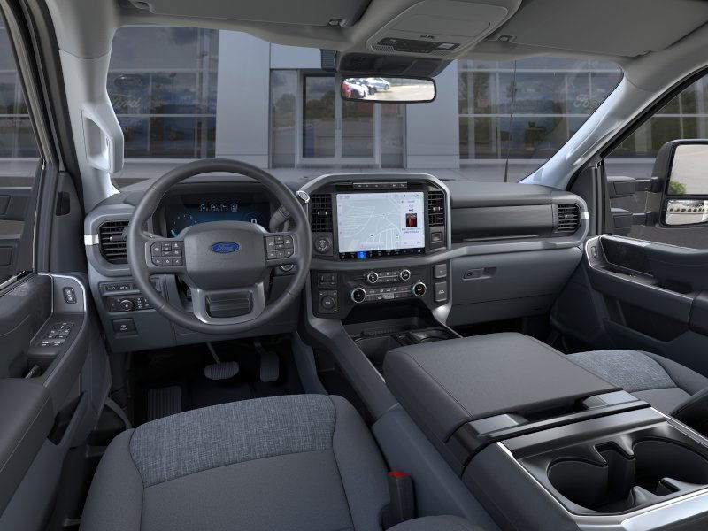 2024 Ford F-150 XLT 2