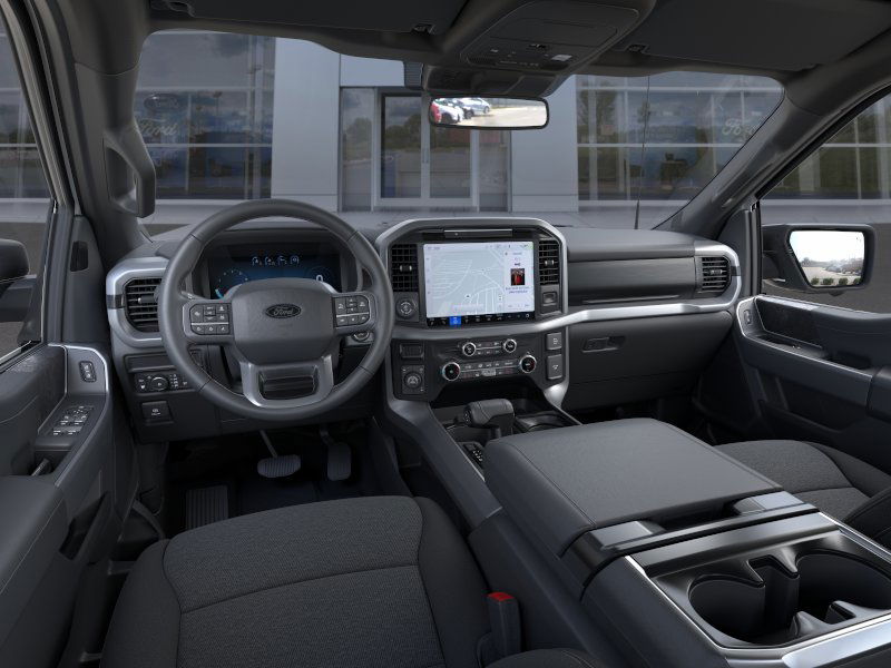 2025 Ford F-150 XLT 2