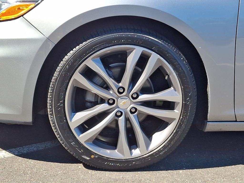 Thumbnail: 2024 Chevrolet Malibu - 6