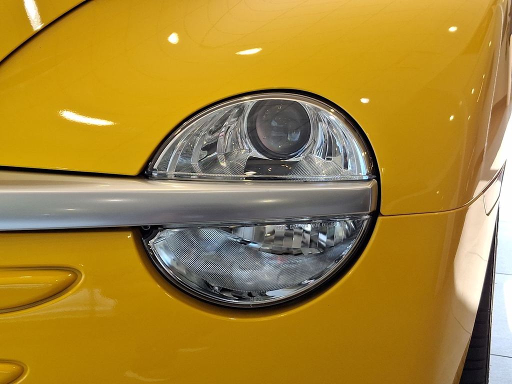 Thumbnail: 2005 Chevrolet SSR - 25
