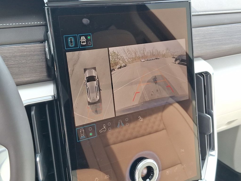 Thumbnail: 2025 GMC Acadia - 7