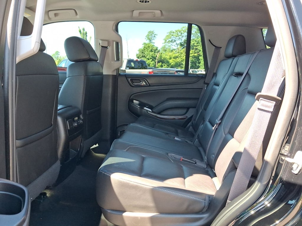 Thumbnail: 2017 GMC Yukon - 28