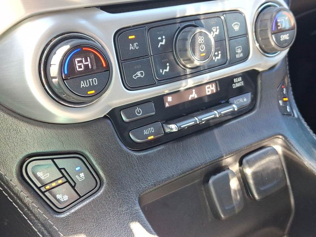 Thumbnail: 2017 GMC Yukon - 27