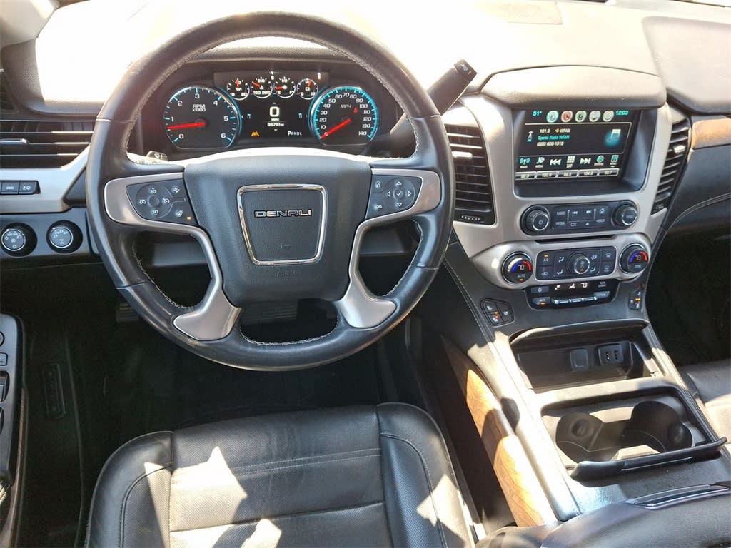 2019 GMC Yukon Denali 11