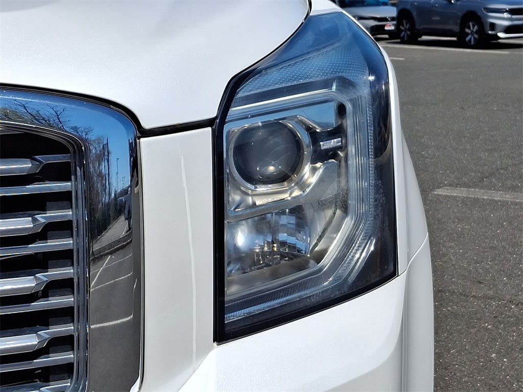 2019 GMC Yukon Denali 24