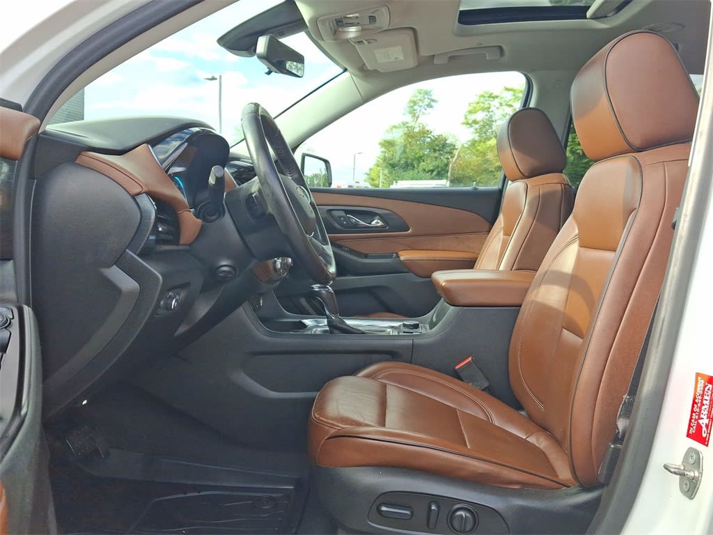 Thumbnail: 2018 Chevrolet Traverse - 9