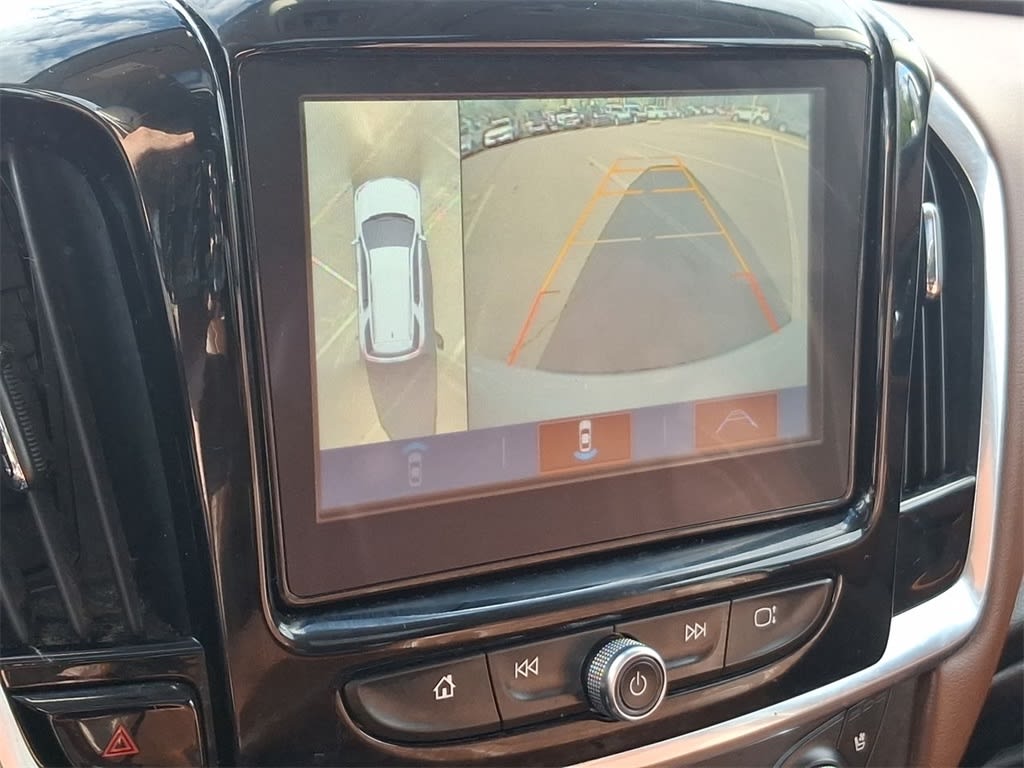 Thumbnail: 2018 Chevrolet Traverse - 25