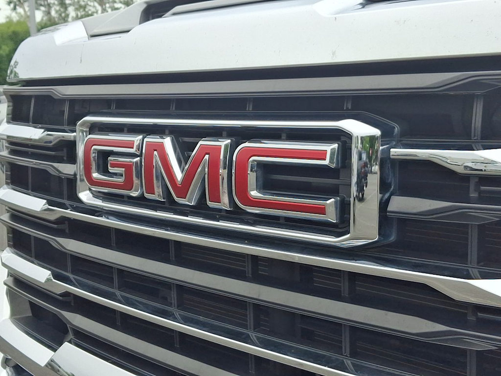 Thumbnail: 2024 GMC Sierra 3500 - 23