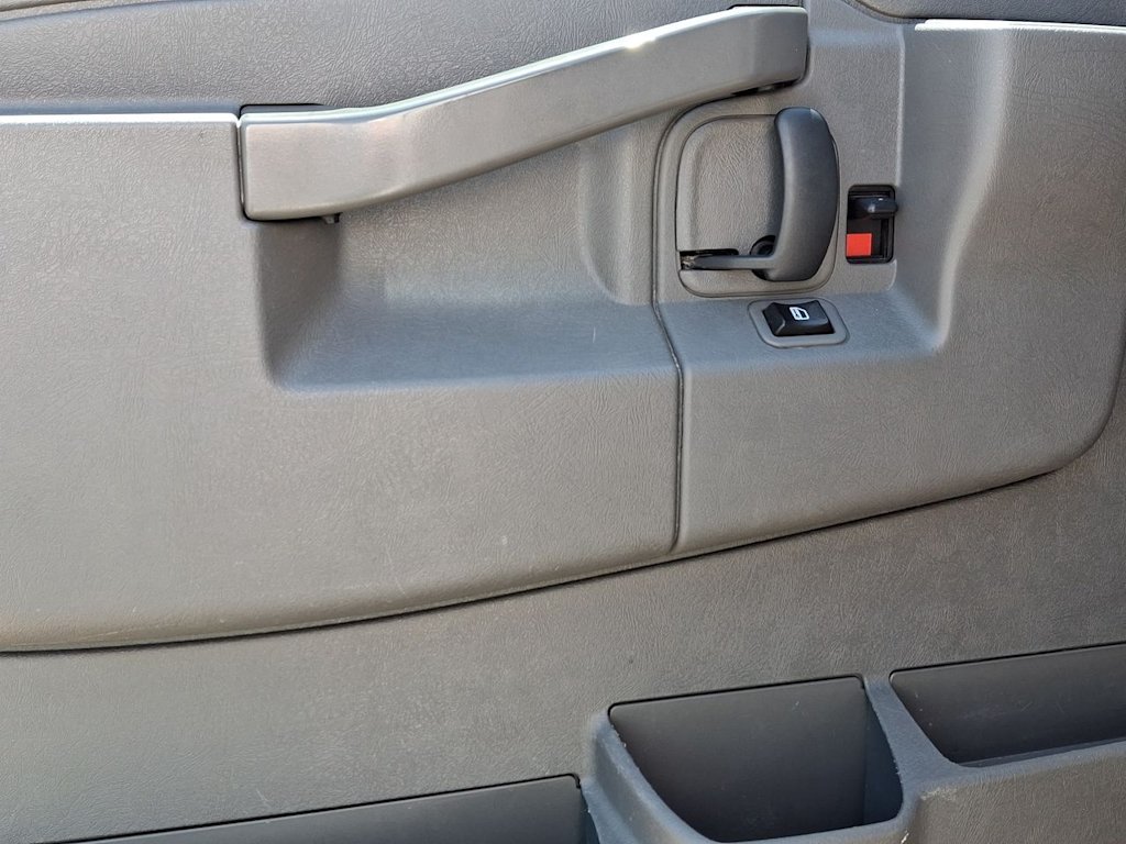 Thumbnail: 2019 GMC Savana - 21