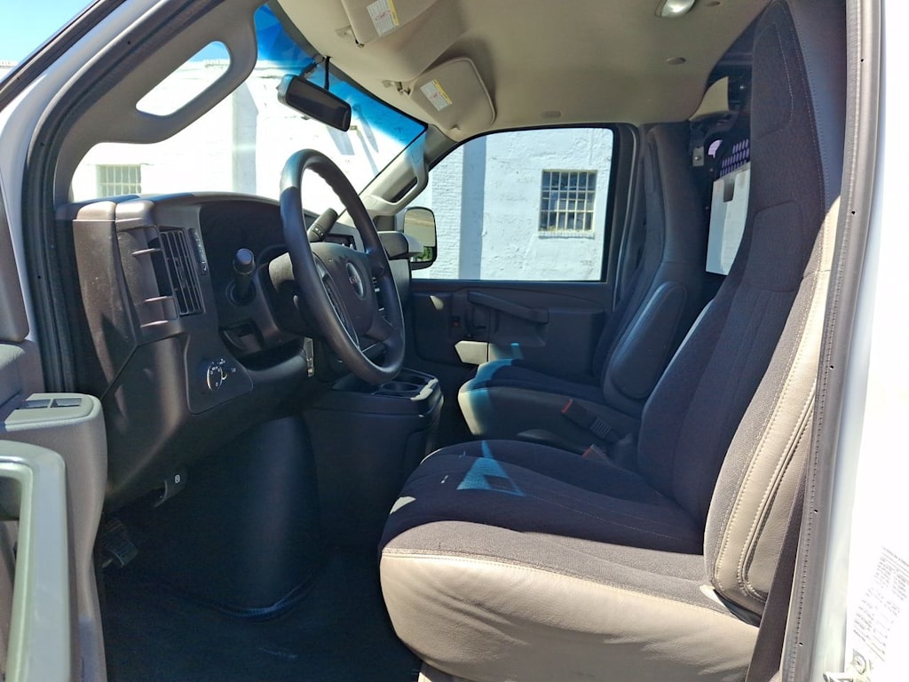 Thumbnail: 2019 GMC Savana - 8