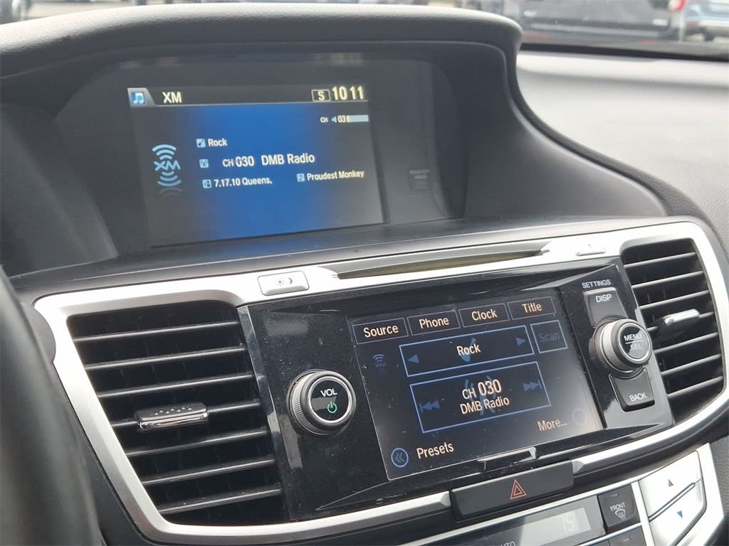 Thumbnail: 2015 Honda Accord - 13