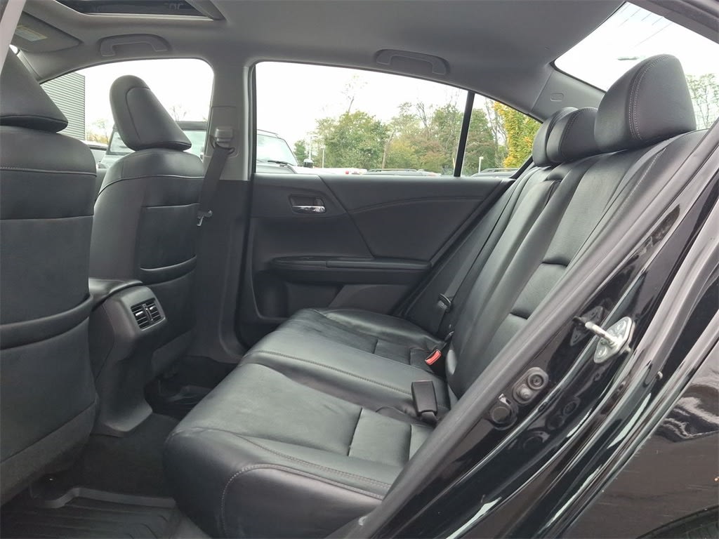 Thumbnail: 2015 Honda Accord - 28