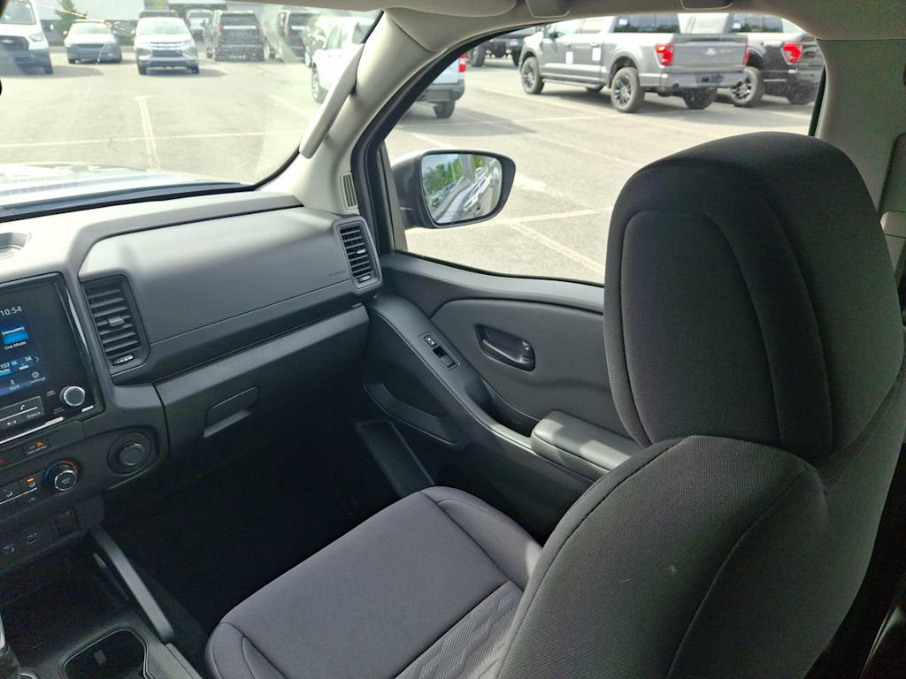 Thumbnail: 2024 Nissan Frontier - 21